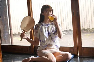 Mùa hè buồn chán ở quê phang người vợ nhà bên thiếu thốn vì lấy chồng già